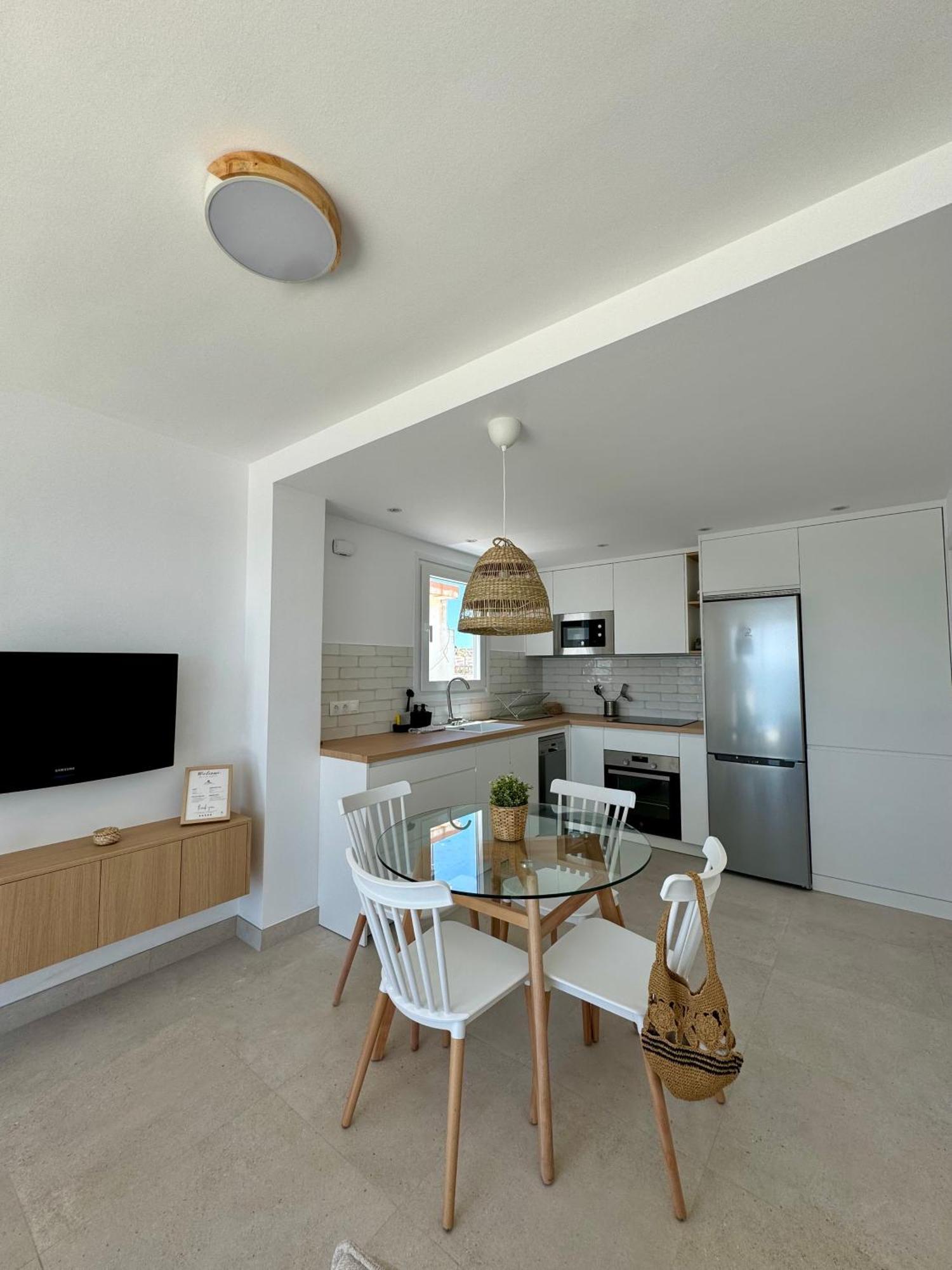 Sunnypalms - Beachfront Penthouse With Stunning Sea View Эстепона Экстерьер фото