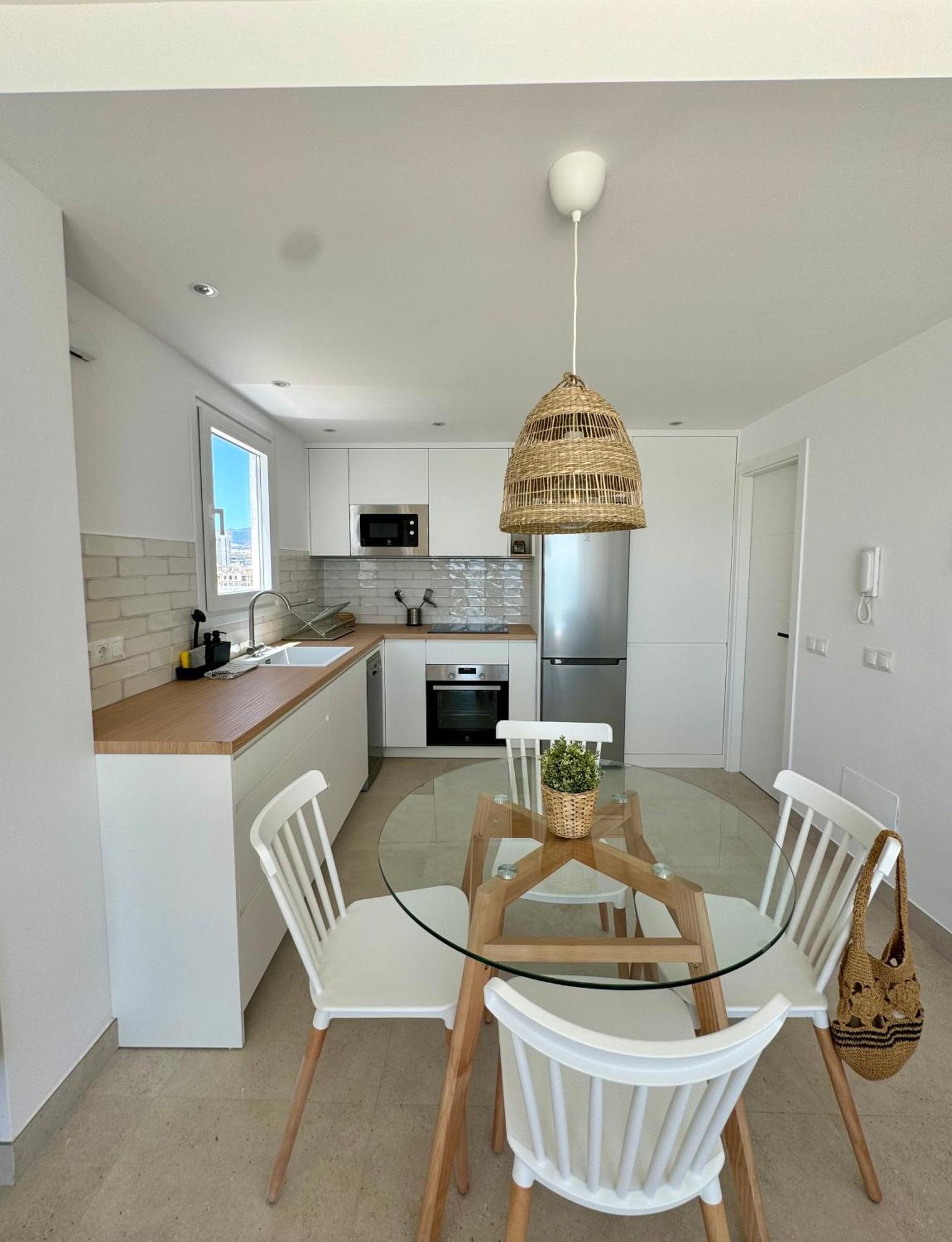 Sunnypalms - Beachfront Penthouse With Stunning Sea View Эстепона Экстерьер фото