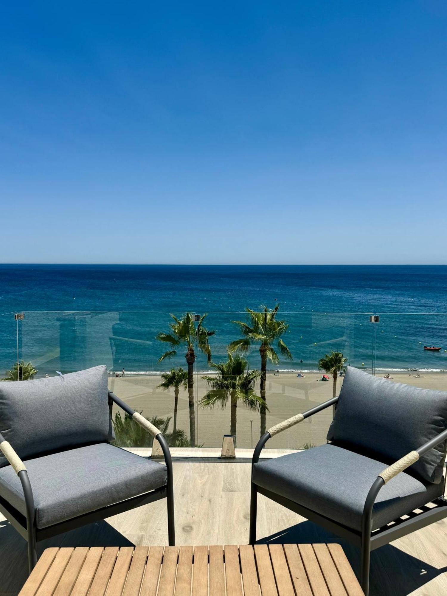 Sunnypalms - Beachfront Penthouse With Stunning Sea View Эстепона Экстерьер фото